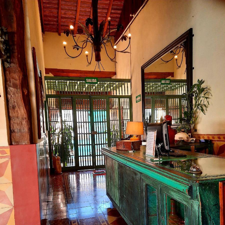 Hotel La Posada Del Doctor Leon Exterior photo